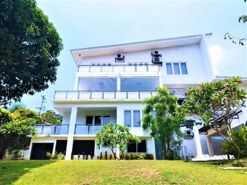 5 BEDROOMS   HOUSE WITH ELEVATOR IN MARIA LUISA ESTATE PARK-PHP150M