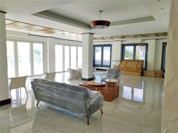 5 BEDROOMS   HOUSE WITH ELEVATOR IN MARIA LUISA ESTATE PARK-PHP150M