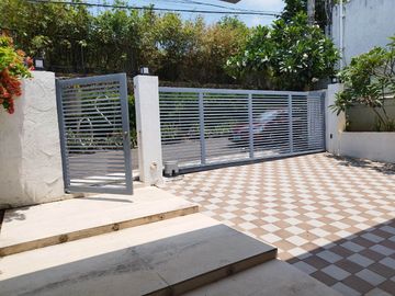 5 BEDROOMS   HOUSE WITH ELEVATOR IN MARIA LUISA ESTATE PARK-PHP150M