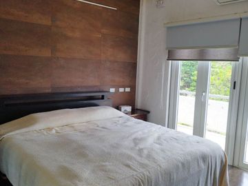 5 BEDROOMS   HOUSE WITH ELEVATOR IN MARIA LUISA ESTATE PARK-PHP150M