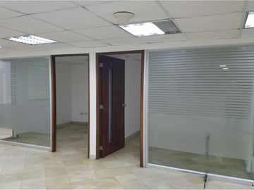Local Comercial Se Alquila En Manta Sector Centro
