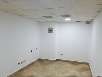 Local Comercial Se Alquila En Manta Sector Centro