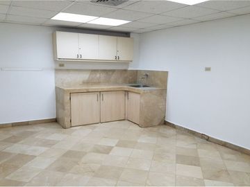 Local Comercial Se Alquila En Manta Sector Centro