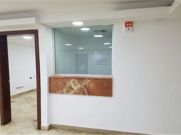 Local Comercial Se Alquila En Manta Sector Centro