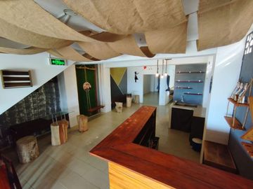 edificio comercial de venta en puerto lopez manabi