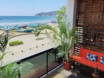 edificio comercial de venta en puerto lopez manabi