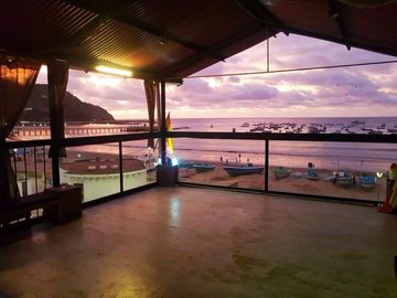 edificio comercial de venta en puerto lopez manabi