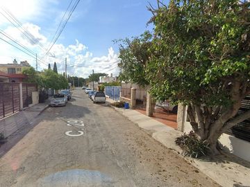 ¡¡Vive en hermosa y amplia casa en remate en Col. Las Brisas, Mérida, Yucatán, México!!