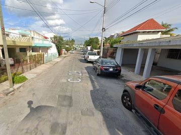 ¡¡Vive en hermosa y amplia casa en remate en Col. Las Brisas, Mérida, Yucatán, México!!