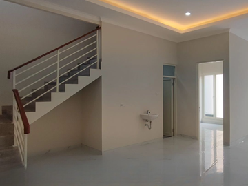 Dijual Rumah Klampis Wisma Mukti Mewah Siap Huni Dekat MERR Manyar SHM
