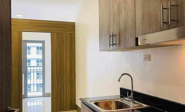 Newly Launch Condo in Metro Manila along EDSA. NO SPOT DOWNPAYMENT NEEDED. READY FOR OCCUPANCY.
