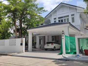 ขายบ้านเดี่ยวหรู 2 ชั้น มาสเตอร์พีส เลียบด่วนรามอินทรา ประดิษฐ์มนูญธรรม แขวงลาดพร้าว เขตลาดพร้าว กรุงเทพมหานคร