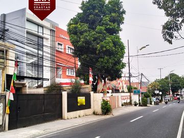 Rumah Pinggir Jalan Lenteng Agung Timur, Jagakarsa, Jakarta Selatan