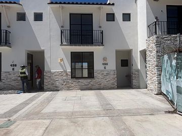 CASA EN RENTA EN LEON GUANAJUATO SOBRE BULEVARD TAJO DE SANTA ANA Y BULEVARD SIGLO XXI, SACROMONTE RESIDENCIAL AL SUR DE LEÓN GUANAJUATO