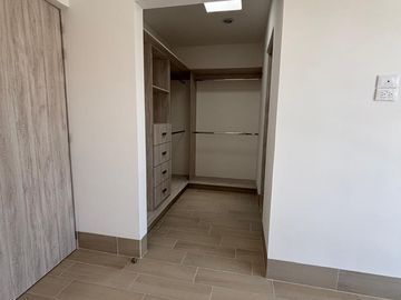 CASA EN RENTA EN LEON GUANAJUATO SOBRE BULEVARD TAJO DE SANTA ANA Y BULEVARD SIGLO XXI, SACROMONTE RESIDENCIAL AL SUR DE LEÓN GUANAJUATO