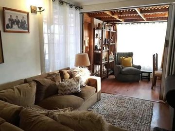 HERMOSA CASA EN CIUDAD DEL ESTE , PUENTE ALTO
