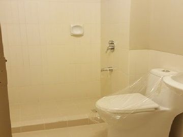 DMCI Pre Selling 1 2 3 Bedroom condo In Allegra Garden  Place near BGC Mckinley  Ortigas center Capitol Commons Estancia Mall Shangri la Plaza SM Mega