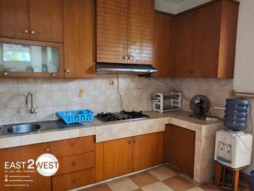 Disewakan Rumah Taman Giri Loka BSD City Tangerang Selatan Bagus Nyaman Fully Furnished Siap Huni