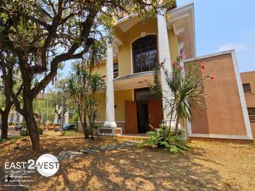 Disewakan Rumah Taman Giri Loka BSD City Tangerang Selatan Bagus Nyaman Fully Furnished Siap Huni
