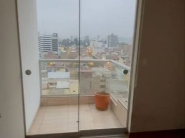 VENTA HERMOSO DPTO DE 95 M2 URB RISSO AV JULIO CESAR TELLO CDRA 10 LINCE
