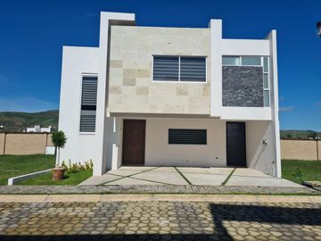 CASA EN VENTA LOMAS DE ANGELOPOLIS (PARQUE CHIAPAS)
