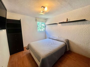 Departamento remodelado en venta, Granjas Coapa.