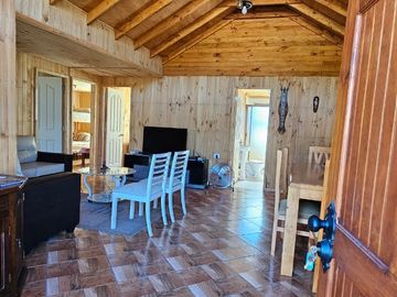 Parcela con 3 cabañas amobladas, cambio de Uso de Suelo y Urbanización en trámite.