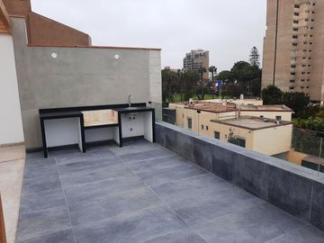 Dpto, duplex, estreno, 395 m2, zona Golf, S. Isidro, 3 dorms, 4 baños, 3 estac + dep.