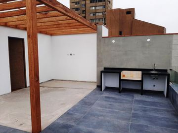 Dpto, duplex, estreno, 395 m2, zona Golf, S. Isidro, 3 dorms, 4 baños, 3 estac + dep.