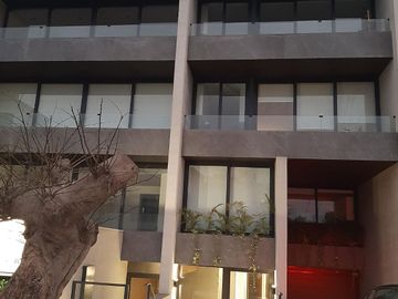 Dpto, duplex, estreno, 395 m2, zona Golf, S. Isidro, 3 dorms, 4 baños, 3 estac + dep.