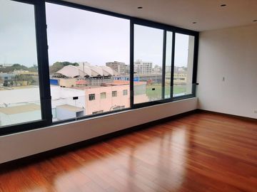 Dpto, duplex, estreno, 395 m2, zona Golf, S. Isidro, 3 dorms, 4 baños, 3 estac + dep.