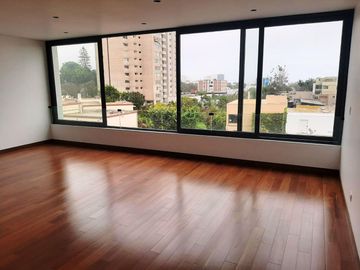 Dpto, duplex, estreno, 395 m2, zona Golf, S. Isidro, 3 dorms, 4 baños, 3 estac + dep.