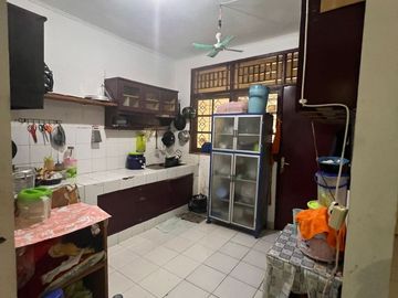 Dijual Rumah Siap Huni di Bintaro Sektor 9 Komplek Kucica
