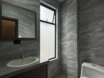 Casa en venta en la Daniel Alvarez aplica a crédito VIP
