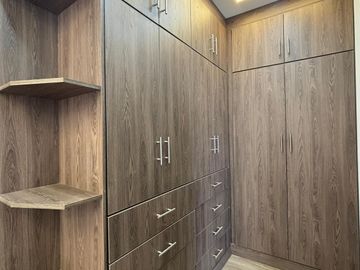 Casa en venta en la Daniel Alvarez aplica a crédito VIP