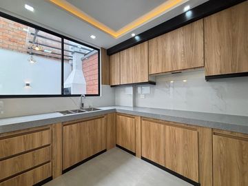 Casa en venta en la Daniel Alvarez aplica a crédito VIP