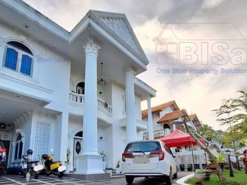 Luxury 2-storey house in Bukit Indah Sukajadi Batam Center for sale