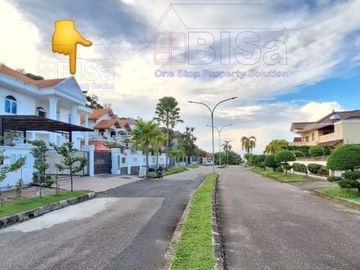 Luxury 2-storey house in Bukit Indah Sukajadi Batam Center for sale