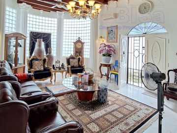 Luxury 2-storey house in Bukit Indah Sukajadi Batam Center for sale