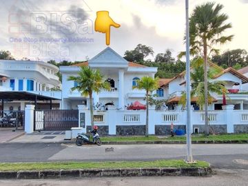Luxury 2-storey house in Bukit Indah Sukajadi Batam Center for sale