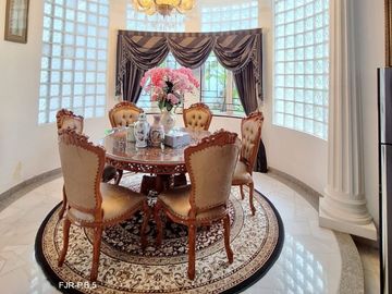 Luxury 2-storey house in Bukit Indah Sukajadi Batam Center for sale