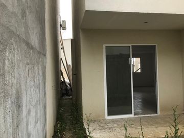 Casa de venta en la Urbanización Bosquetto 1, Chongón, Vía a la Costa.