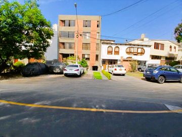¡OPORTUNIDAD! DEPARTAMENTO CON TERRAZA INTERIOR Y ESPACIOS FLEXIBLES EN LA MOLINA VIEJA