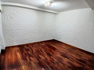 ¡OPORTUNIDAD! DEPARTAMENTO CON TERRAZA INTERIOR Y ESPACIOS FLEXIBLES EN LA MOLINA VIEJA