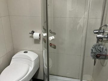 ¡OPORTUNIDAD! DEPARTAMENTO CON TERRAZA INTERIOR Y ESPACIOS FLEXIBLES EN LA MOLINA VIEJA