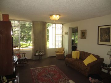 FRENTE A PARQUE (PARAM. 4 PISOS): AT 362 M2, AC 469 M2 5 HABIT, 4.5 $ 720,000
