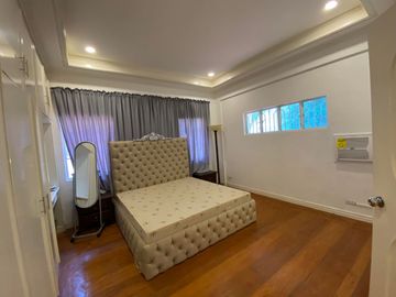 Good Deal, H & L FOR SALE, 5BR W/ SWIMMING POOL UP TO 5 CAR PARKING, INSIDE AYALA ALABANG VILLAGE