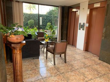 Se vende amplio departamento centro de Talca