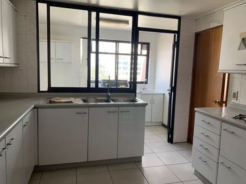 Se vende amplio departamento centro de Talca