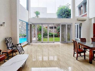 Rumah Dalam Komplek Elite Siap Huni Di Area Sekitar Patra Jakarta Selatan